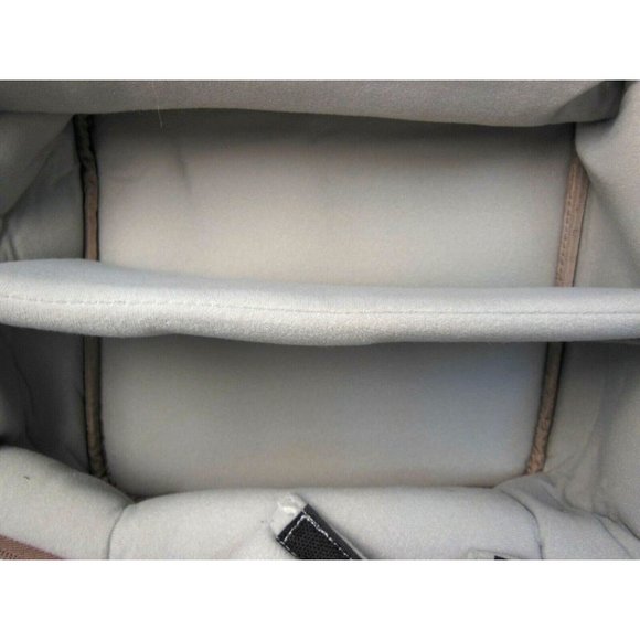 Padded Brown field bag Ducks unlimited with Dividers and Shoulder Strap - Picture 7 of 8